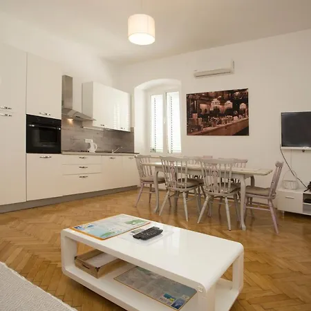 Town Place Сплит